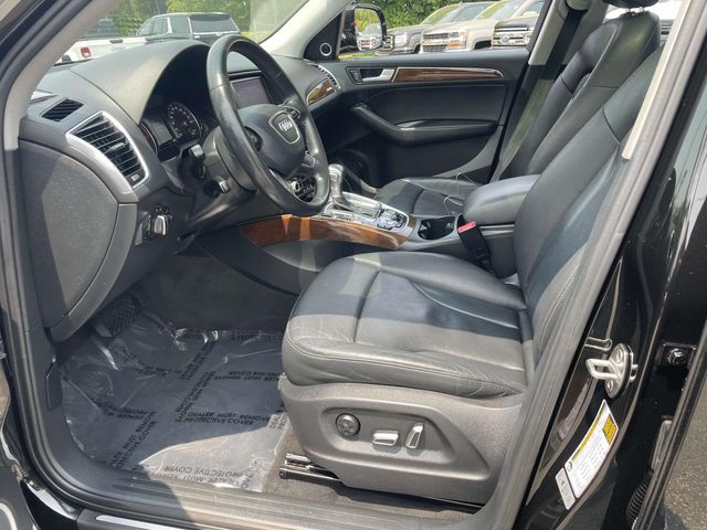Vehicle image 22 of 38