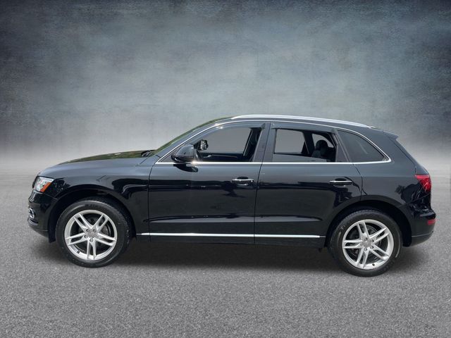 Vehicle image 8 of 38
