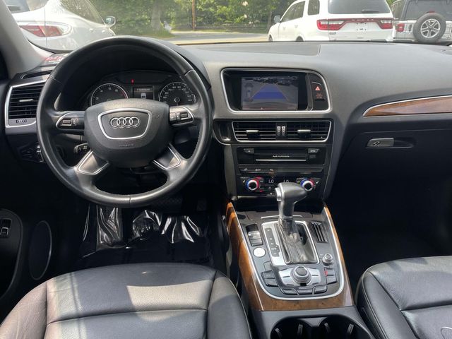 Vehicle image 18 of 38