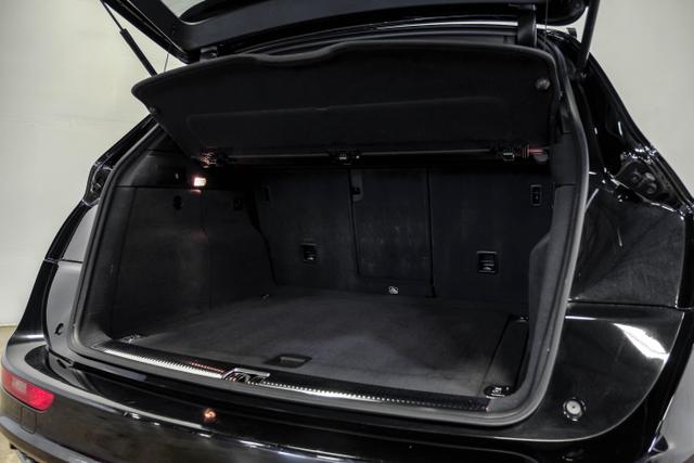 Vehicle image 47 of 54