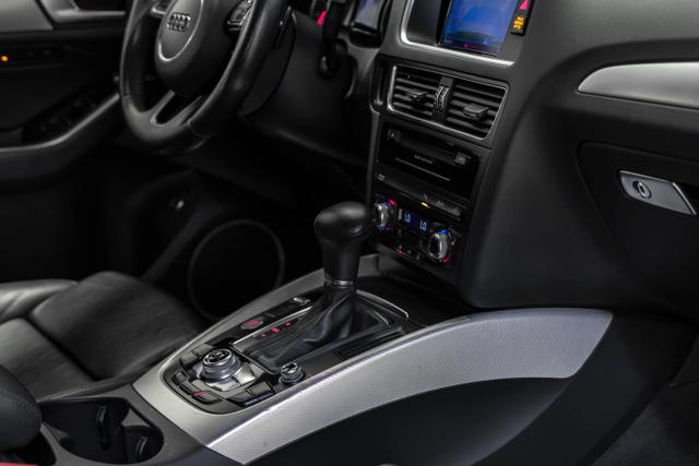Vehicle image 22 of 54
