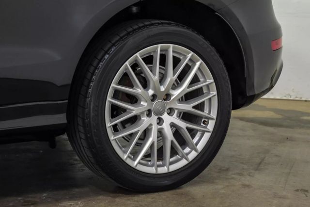 Vehicle image 52 of 54