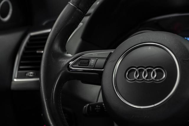 Vehicle image 16 of 54