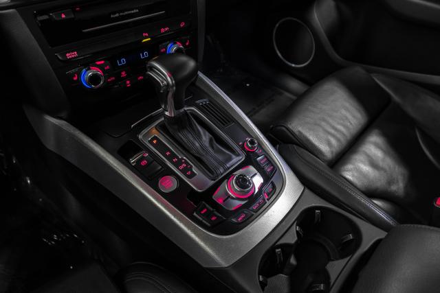 Vehicle image 23 of 54