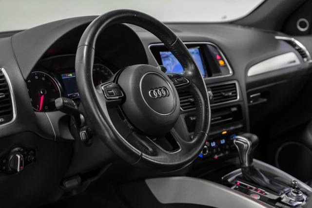 Vehicle image 15 of 54