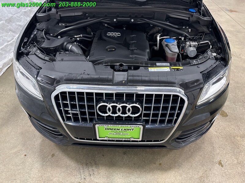 Vehicle image 20 of 33