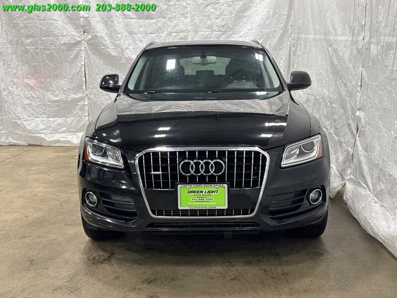 Vehicle image 2 of 33