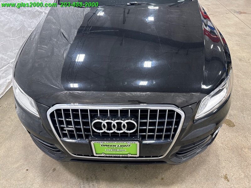 Vehicle image 24 of 33
