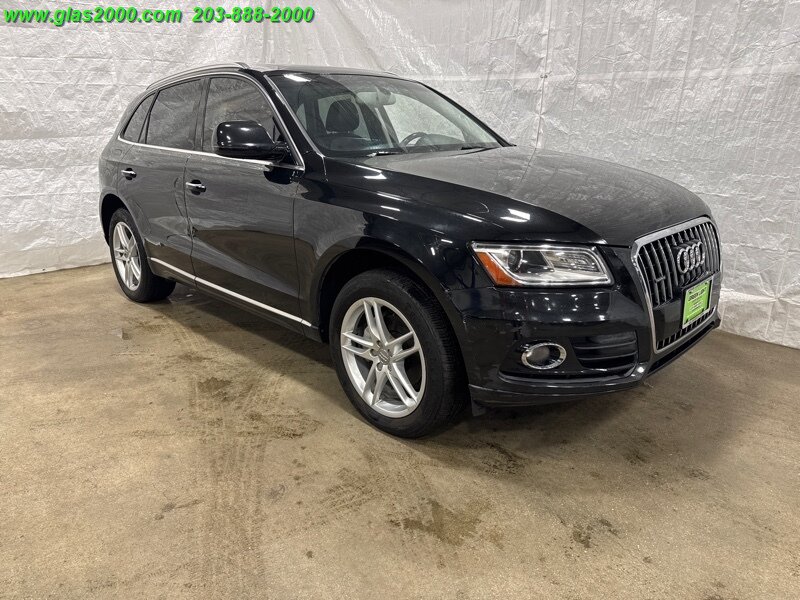 Vehicle image 3 of 33