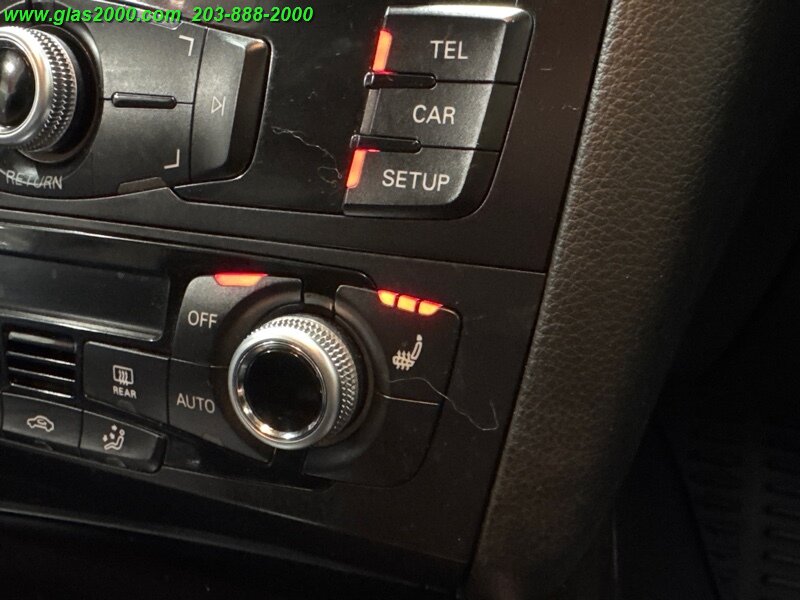 Vehicle image 29 of 33