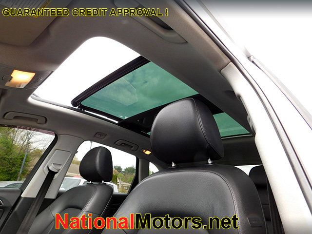 Vehicle image 10 of 16