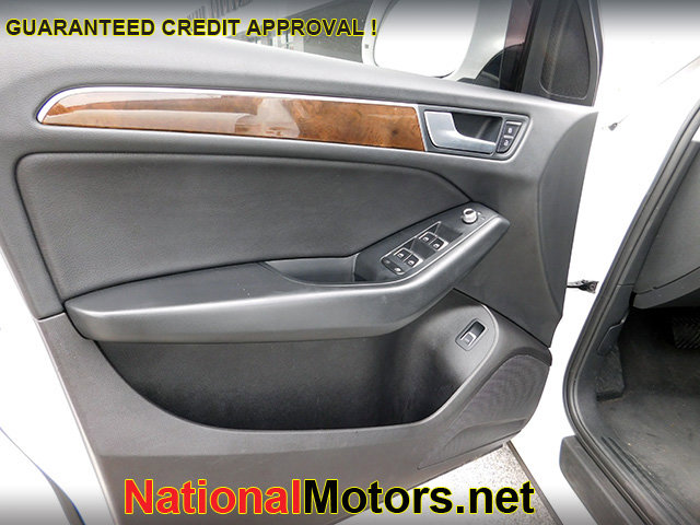 Vehicle image 7 of 16