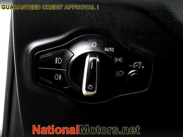 Vehicle image 15 of 16