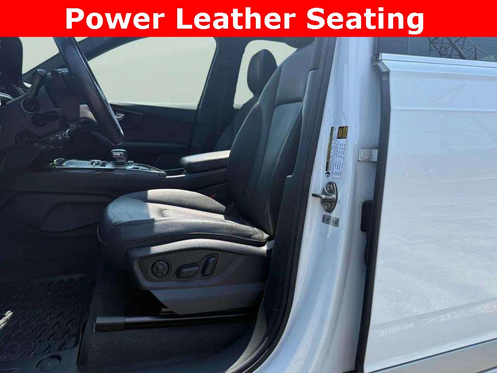 Vehicle image 15 of 35