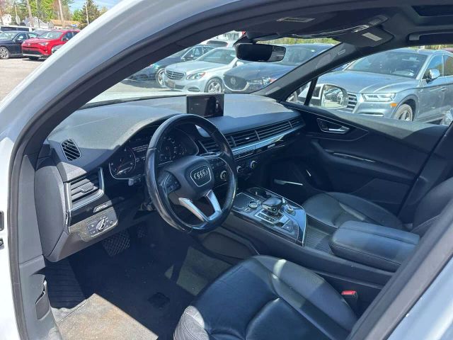 Vehicle image 6 of 7