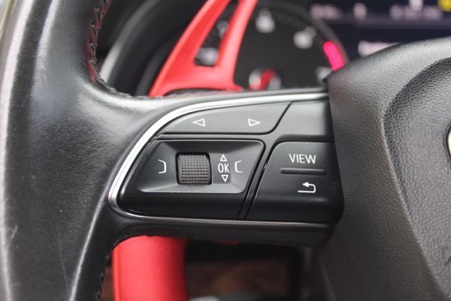 Vehicle image 25 of 45