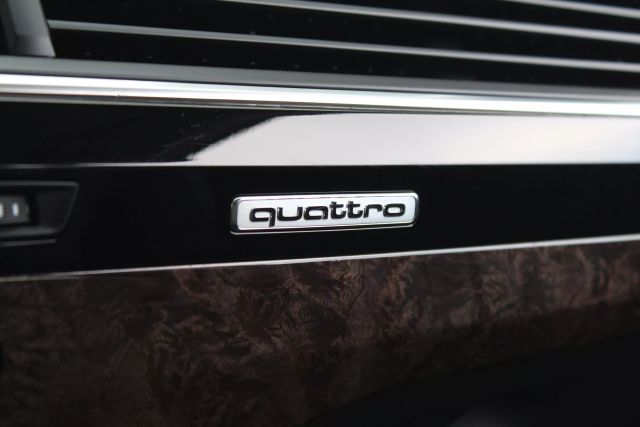 Vehicle image 35 of 45