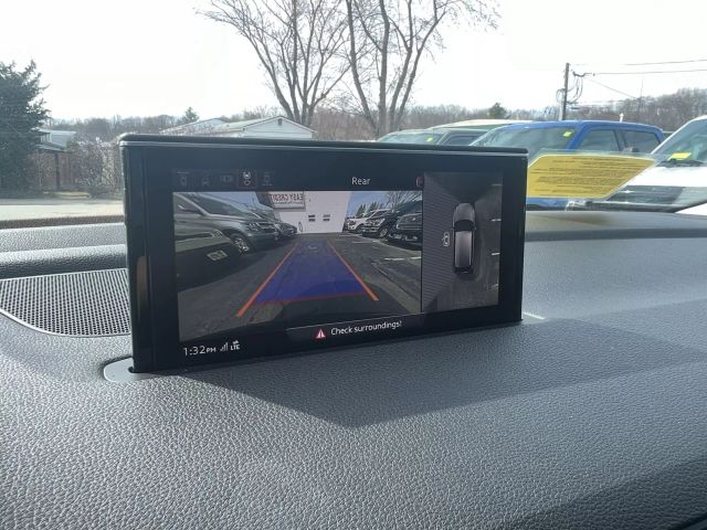 Vehicle image 21 of 29