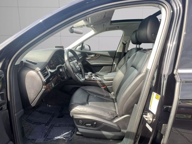 Vehicle image 9 of 29