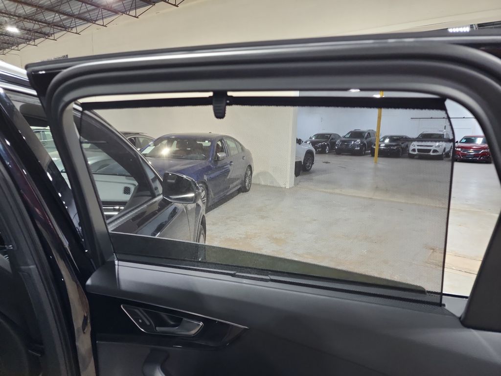 Vehicle image 29 of 47