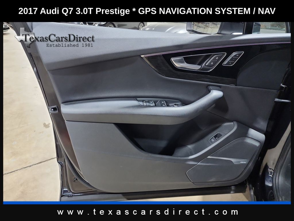 Vehicle image 16 of 47