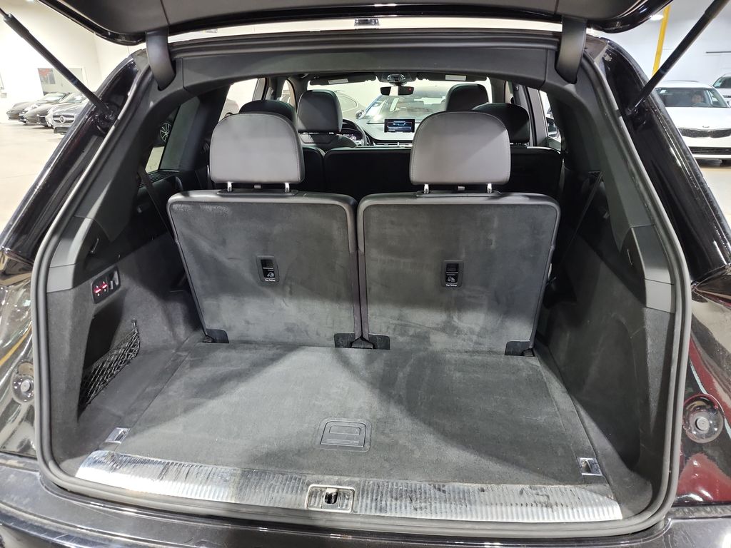 Vehicle image 45 of 47