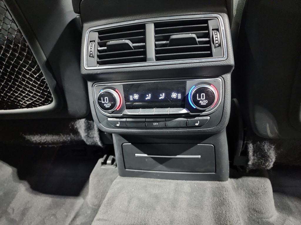 Vehicle image 27 of 47
