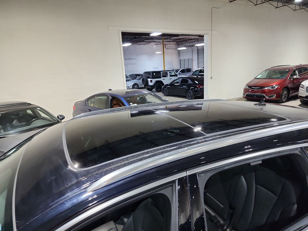 Vehicle image 46 of 47