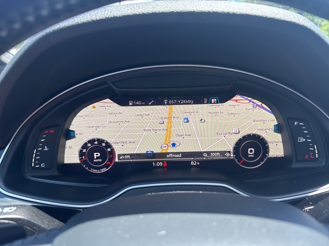 Vehicle image 24 of 40