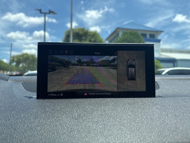 Vehicle image 25 of 40