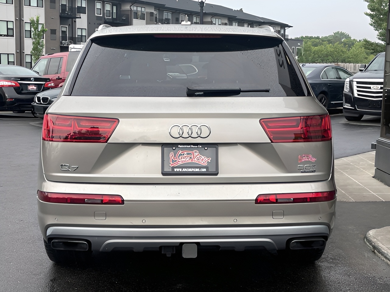Vehicle image 46 of 47