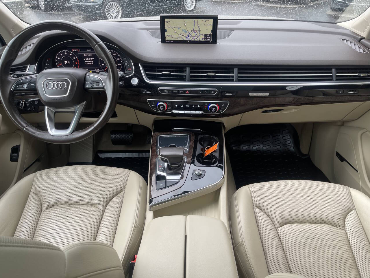 Vehicle image 24 of 47