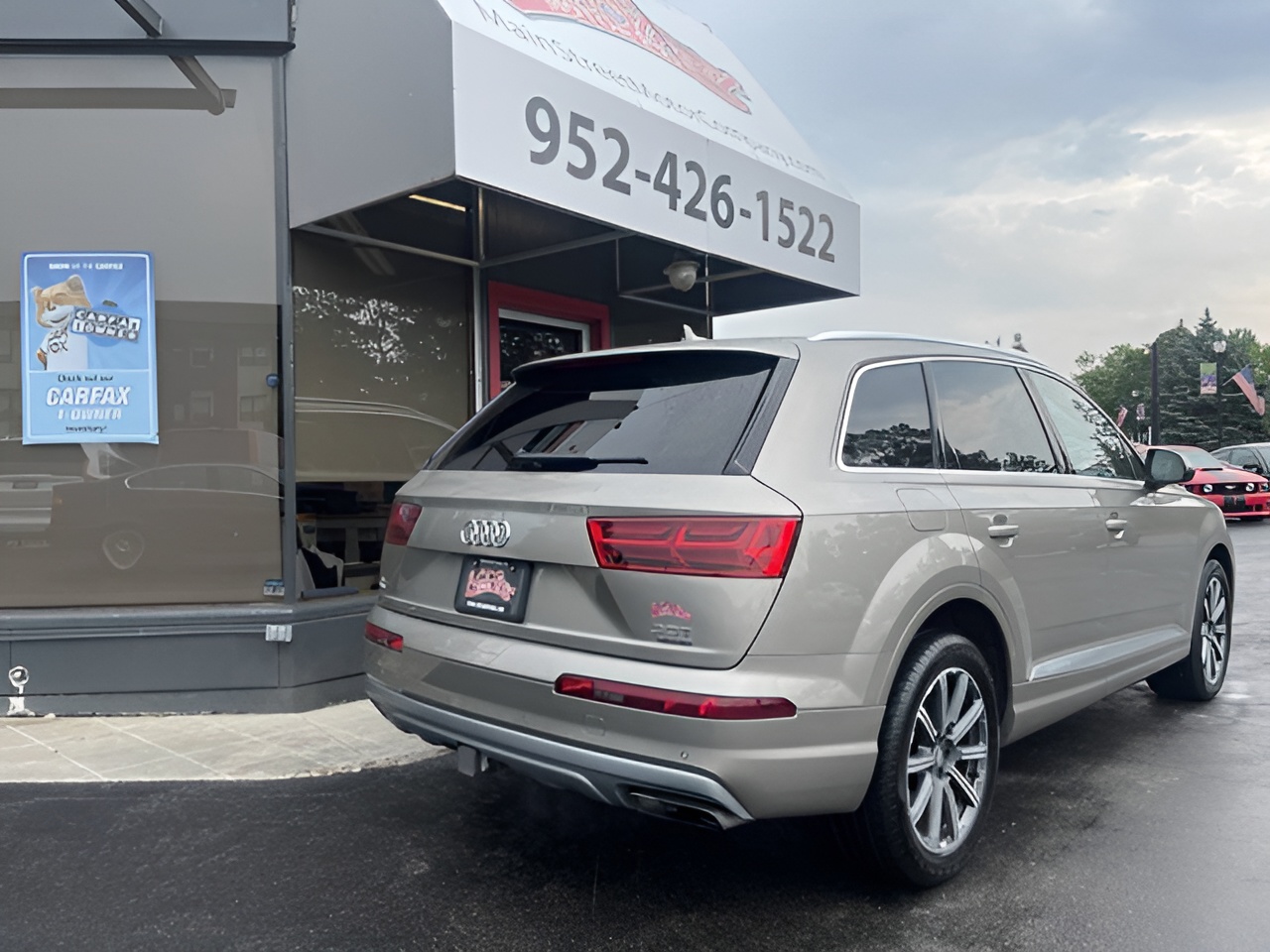 Vehicle image 44 of 47
