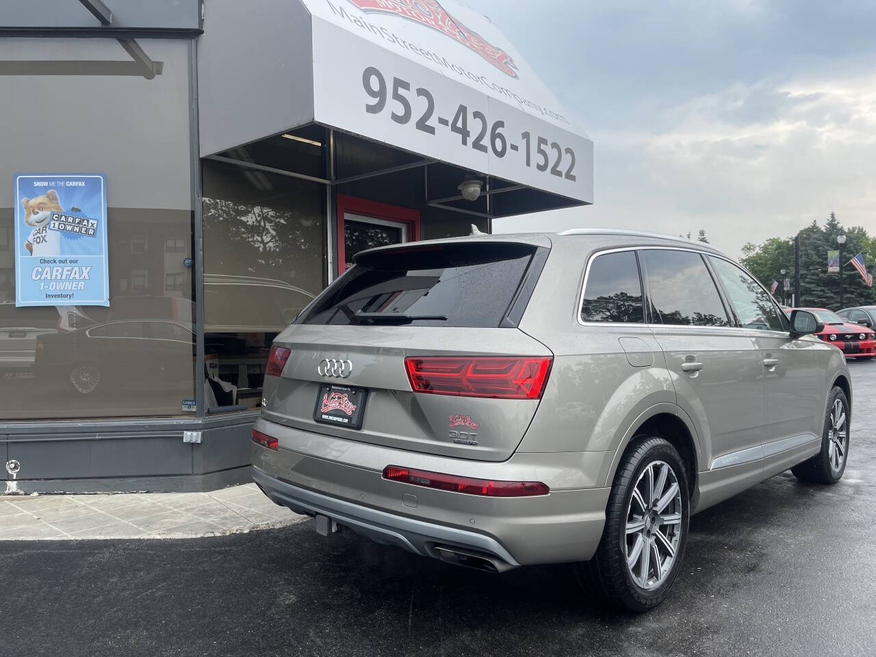 Vehicle image 6 of 47