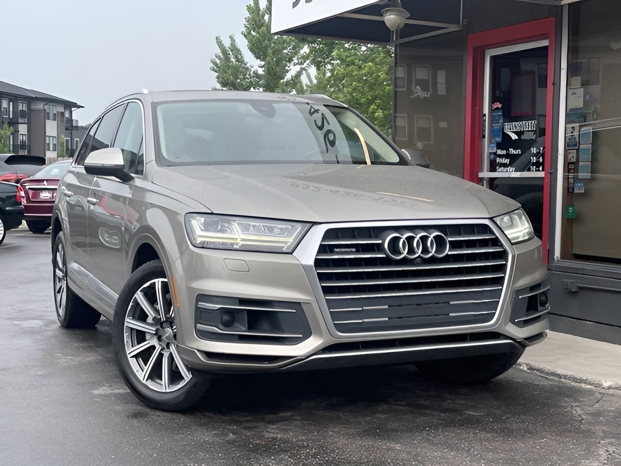 Vehicle image 42 of 47