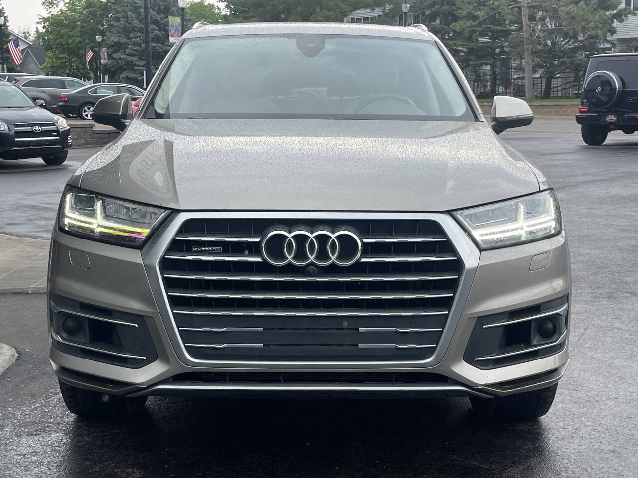 Vehicle image 2 of 47