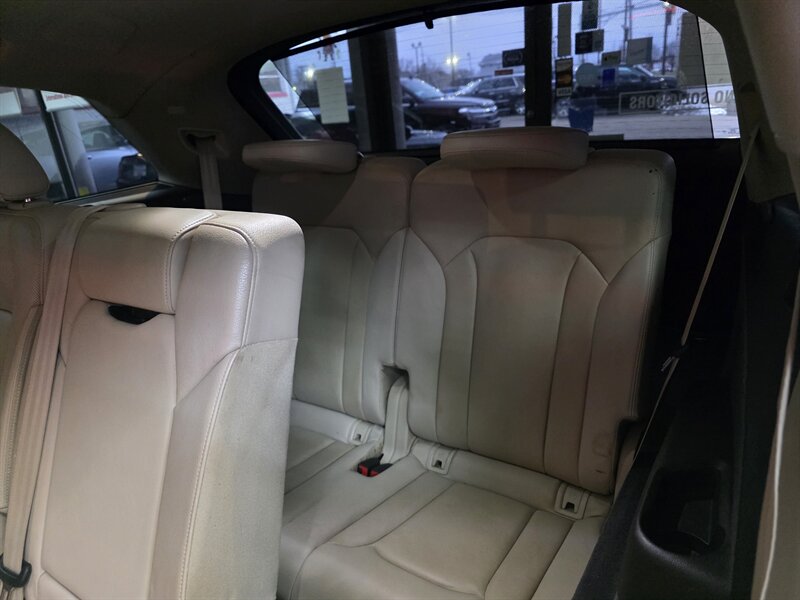 2017 Audi Q7 Premium Plus Image 19 of 43