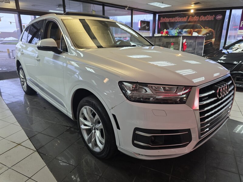 2017 Audi Q7 Premium Plus Image 4 of 43
