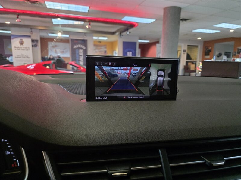 2017 Audi Q7 Premium Plus Image 32 of 43