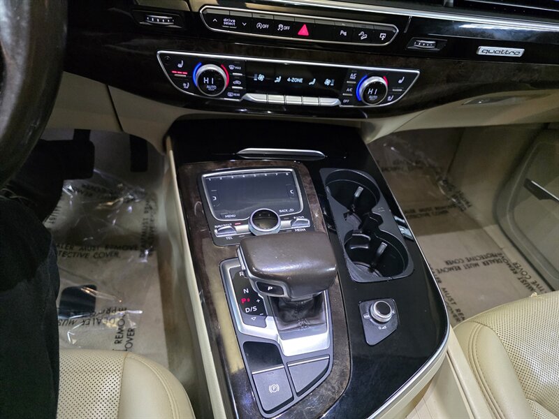 2017 Audi Q7 Premium Plus Image 33 of 43