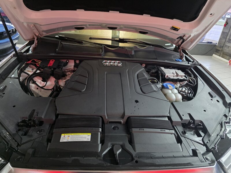2017 Audi Q7 Premium Plus Image 11 of 43