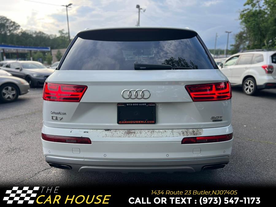 Vehicle image 9 of 34