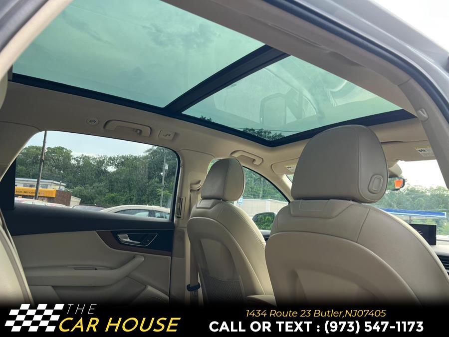 Vehicle image 28 of 34