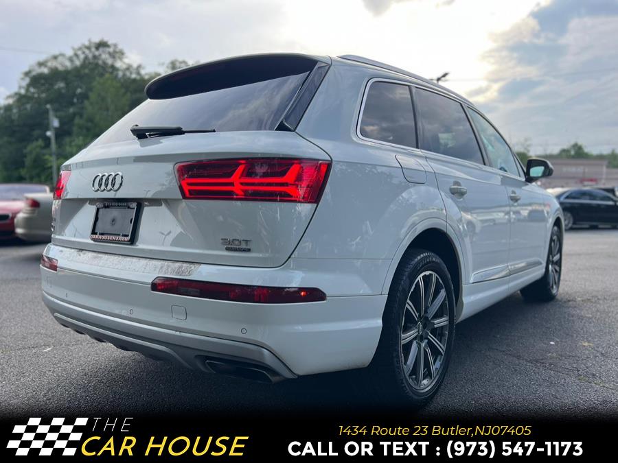 Vehicle image 8 of 34