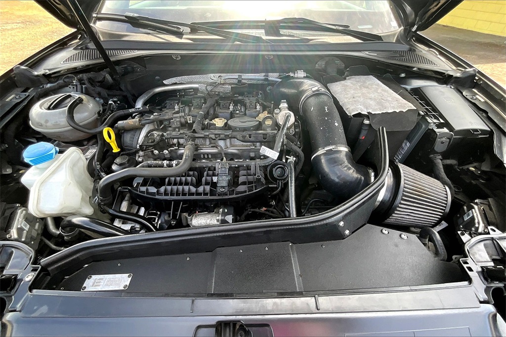 Vehicle image 29 of 33