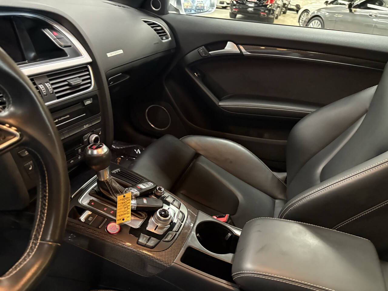 Vehicle image 37 of 48
