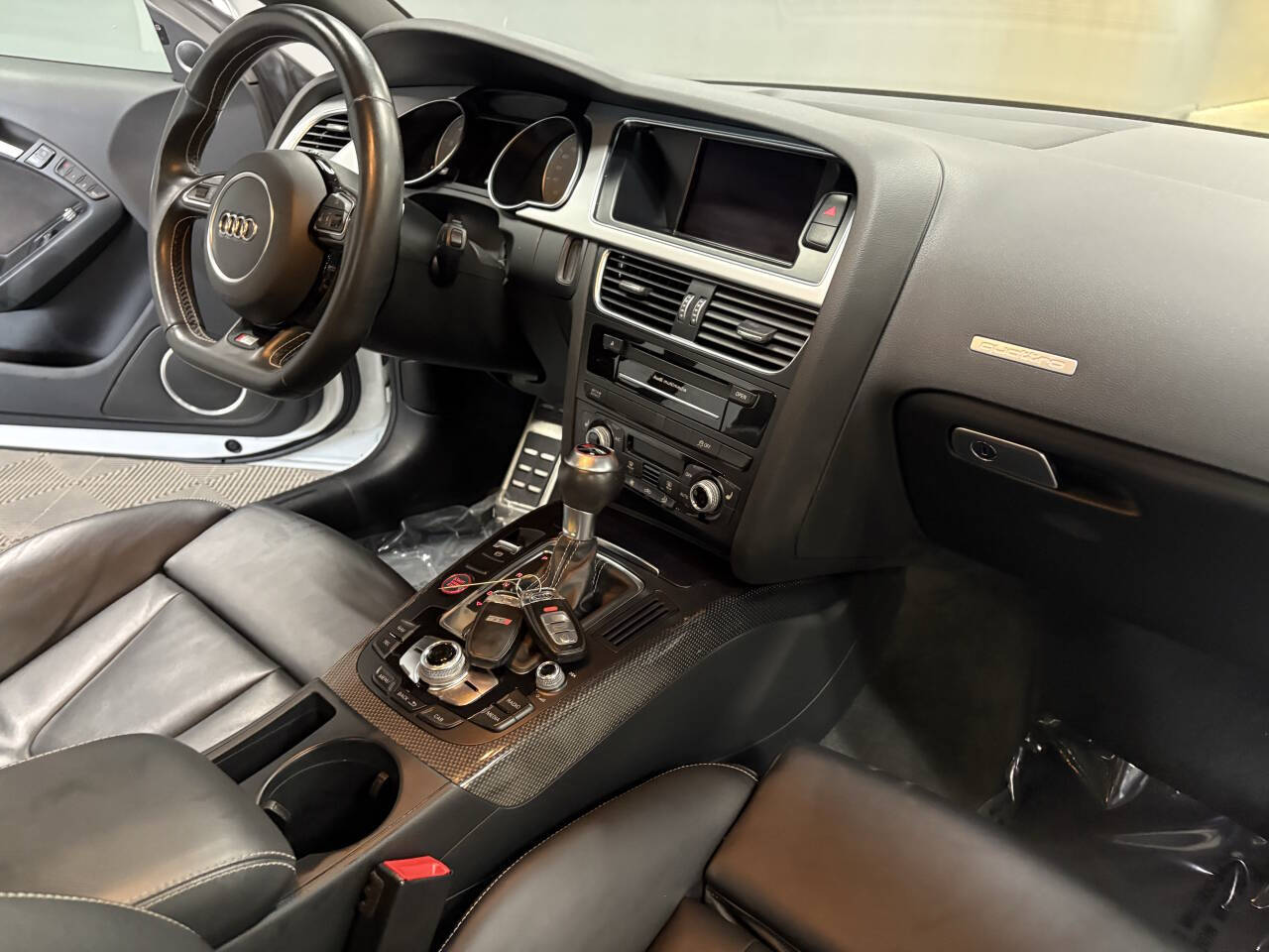 Vehicle image 29 of 48