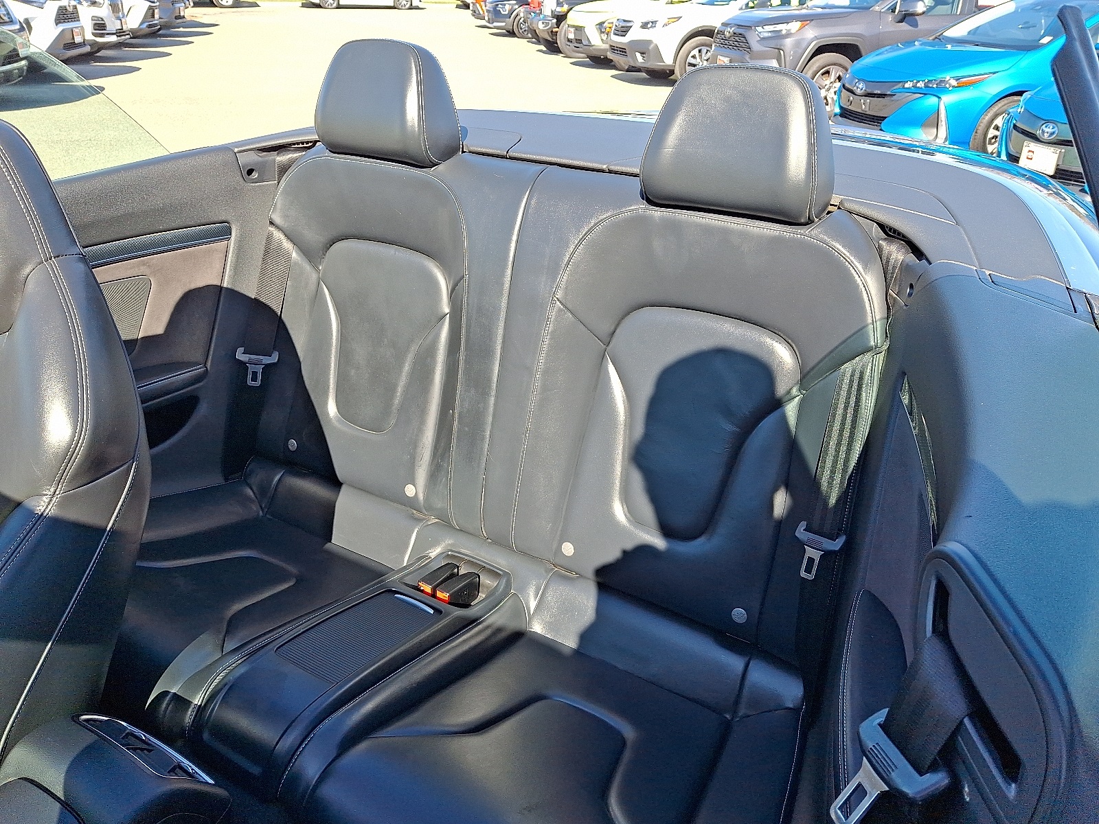 Vehicle image 11 of 28