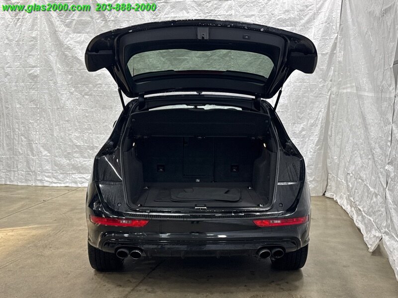 Vehicle image 61 of 86