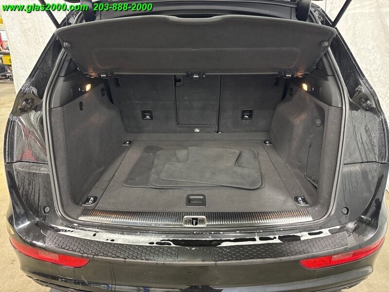 Vehicle image 27 of 86